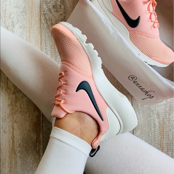 nike presto fly pink